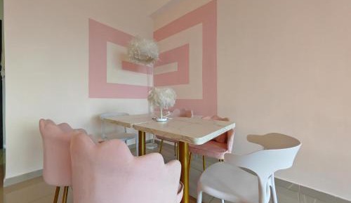 Three-Bedroom Apartment with Balcony