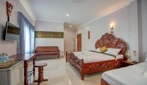 Superior Family Room