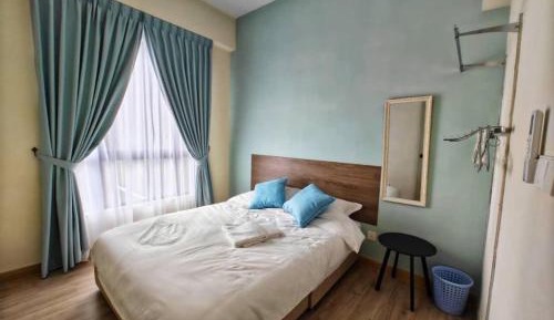 Family Two-Bedroom Apartment with View