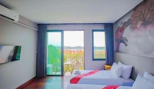 Twin Room with Balcony