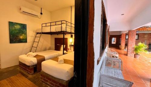 Triple Room