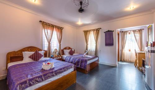 Classic Twin Room with Pool View
