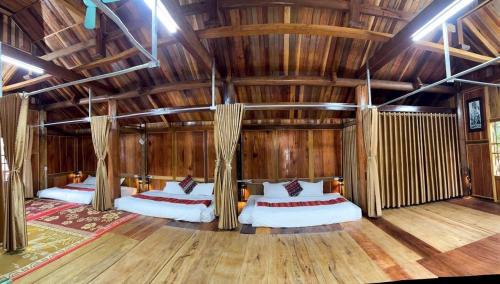 Bed in 10-Bed Mixed Dormitory Room