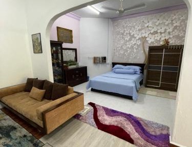 Triple Room with Private Bathroom