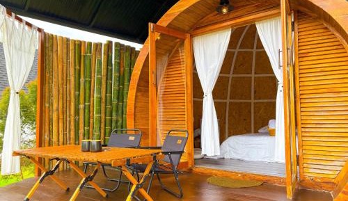 Queen Room with Garden View