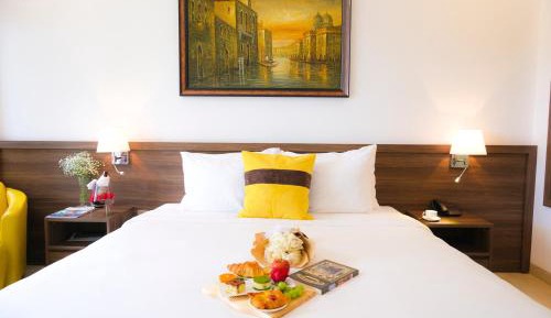 Double Room with Lake View