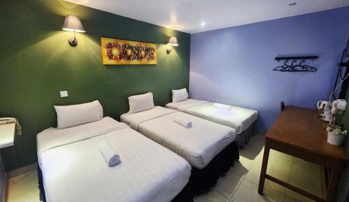 Triple Room