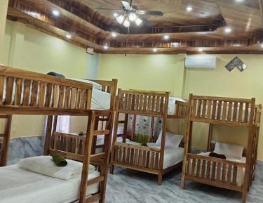 Mixed Dormitory Room