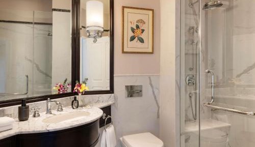 Landmark Suite King