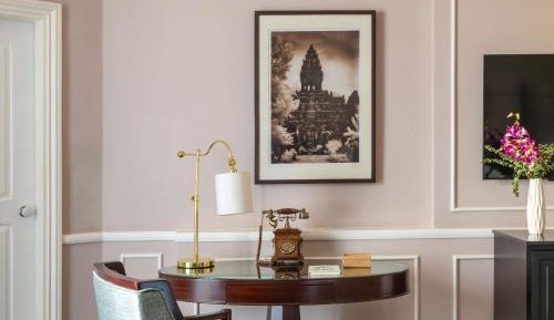 Landmark Room King Bed Garden View