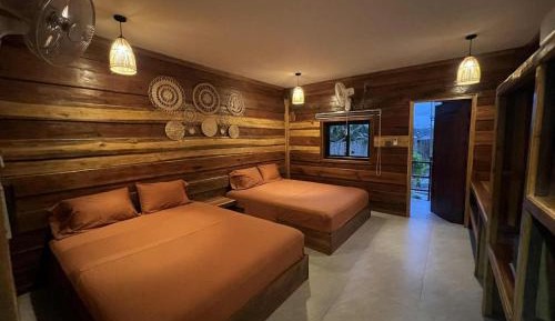 Bungalow with Garden View