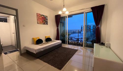 King Studio with Sofa Bed