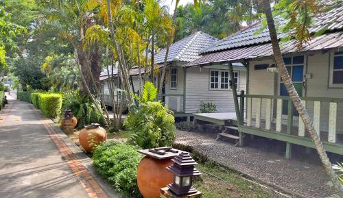 Superior Cottage Garden View