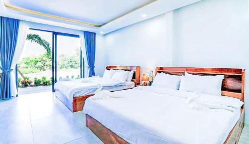 Deluxe Family Room