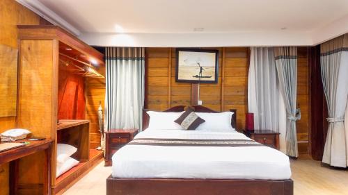 Deluxe King Bungalow Lake View
