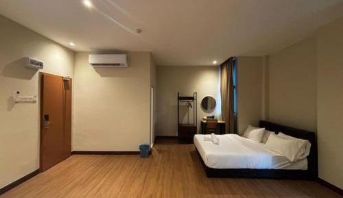 Deluxe Family Room