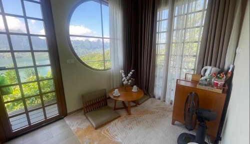 Deluxe Bungalow