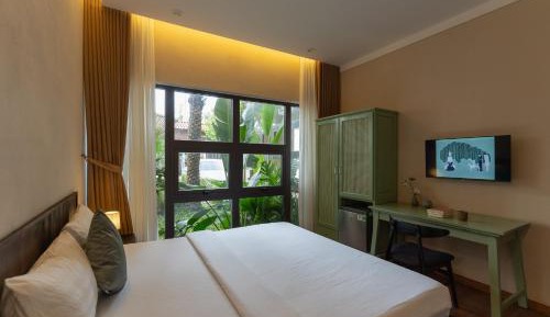 King Room with Garden View