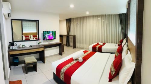 Deluxe Triple Room
