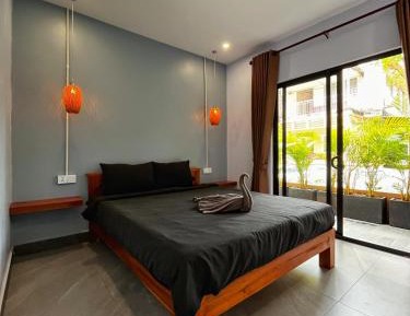 Double Room with Pool View