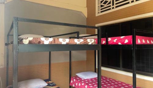 Mixed Dormitory Room