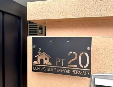 Single Room with Shared Bathroom