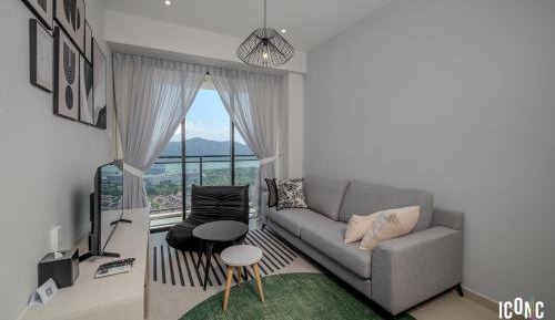 One-Bedroom Apartment with Balcony