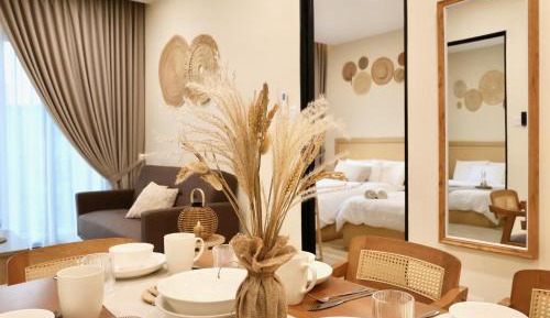 Three-Bedroom Apartment with Balcony