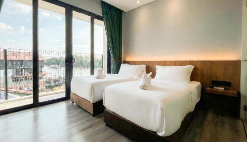 Twin Room with Balcony