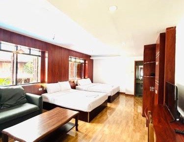 Quadruple Room with Mountain View