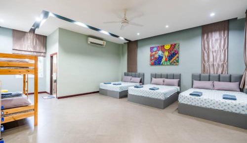 Standard Family Room