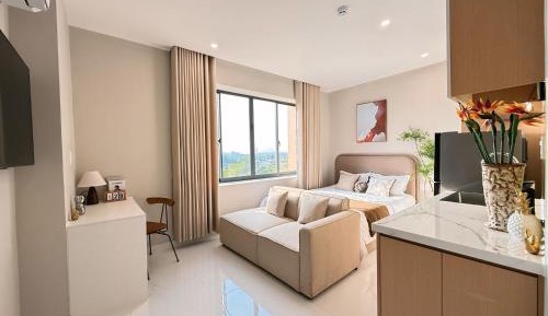 Queen Room with Garden View