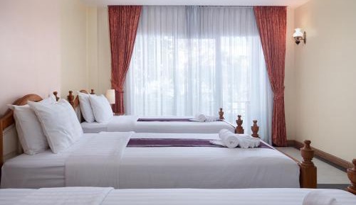 Deluxe Triple Room