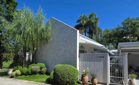Standard Villa