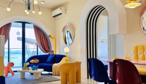 Two-Bedroom Apartment with Balcony and Sea View