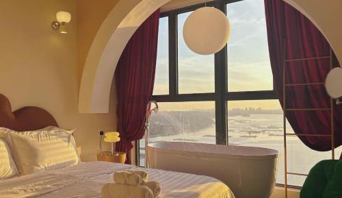 Two-Bedroom Apartment with Balcony and Sea View
