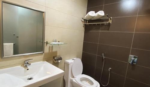 Deluxe Queen Room