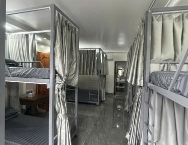 Bunk Bed in Mixed Dormitory Room