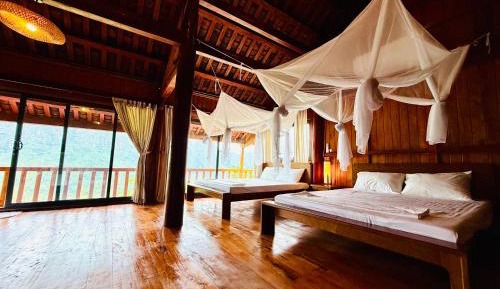 Twin Room with Mountain View