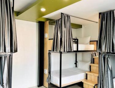 Bed in 8-Bed Mixed Dormitory Room