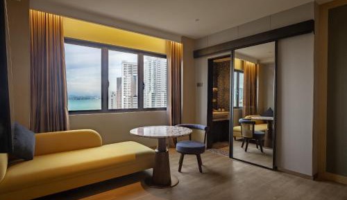 King Suite with Sea View