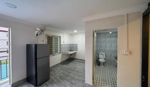 Large Single Room