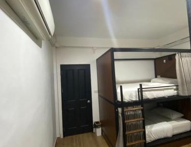 Bed in 4-Bed Mixed Dormitory Room