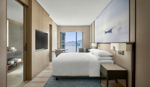 Premium King Room with River View