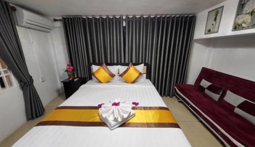Standard Double Room with No Window