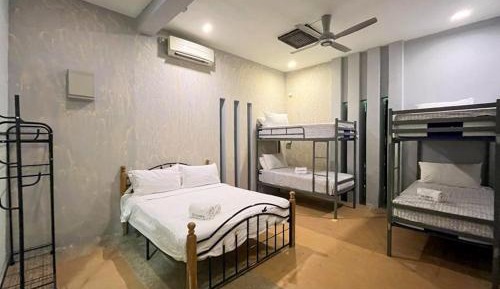 Mixed Dormitory Room (6pax)