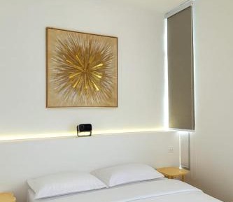 Deluxe Queen Room