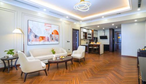 One-Bedroom Apartment with City View