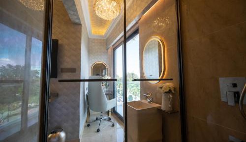 King Room with Balcony