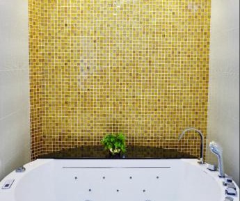 Superior King Suite